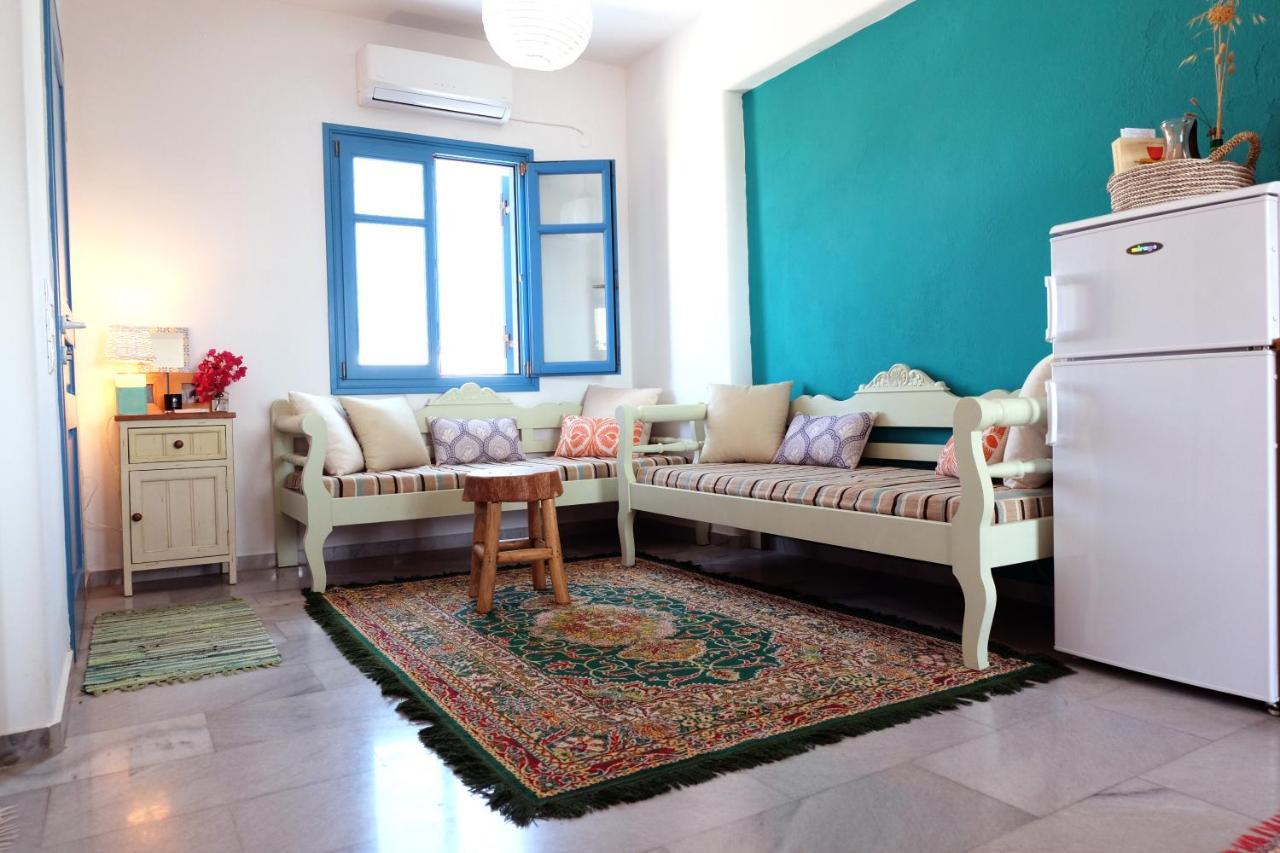 Paros Book'Inn Piso Livadi Exteriör bild