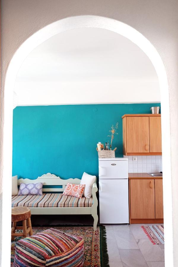 Paros Book'Inn Piso Livadi Exteriör bild