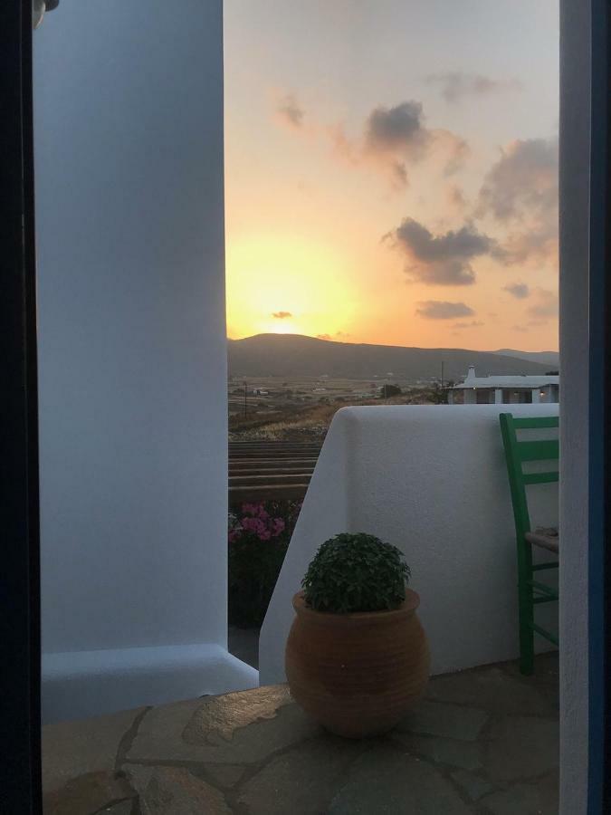 Paros Book'Inn Piso Livadi Exteriör bild